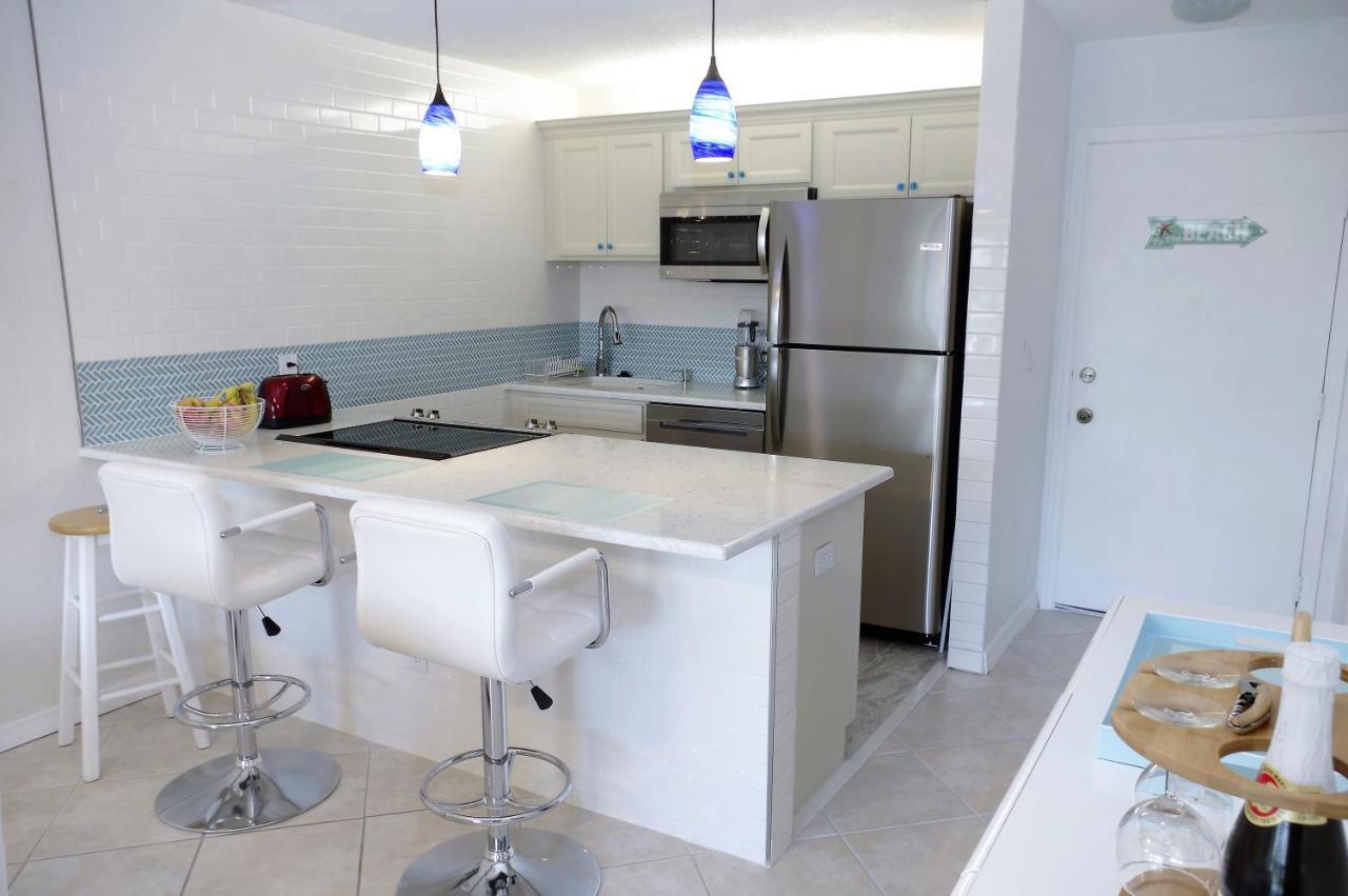 Beach Getaway - Ocean Beach, Tennis, Golf, Pool With Tiki Bar Fort Pierce Exterior foto