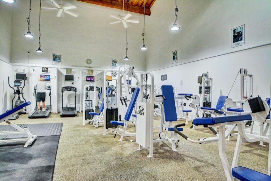 Beach Getaway - Ocean Beach, Tennis, Golf, Pool With Tiki Bar Fort Pierce Exterior foto